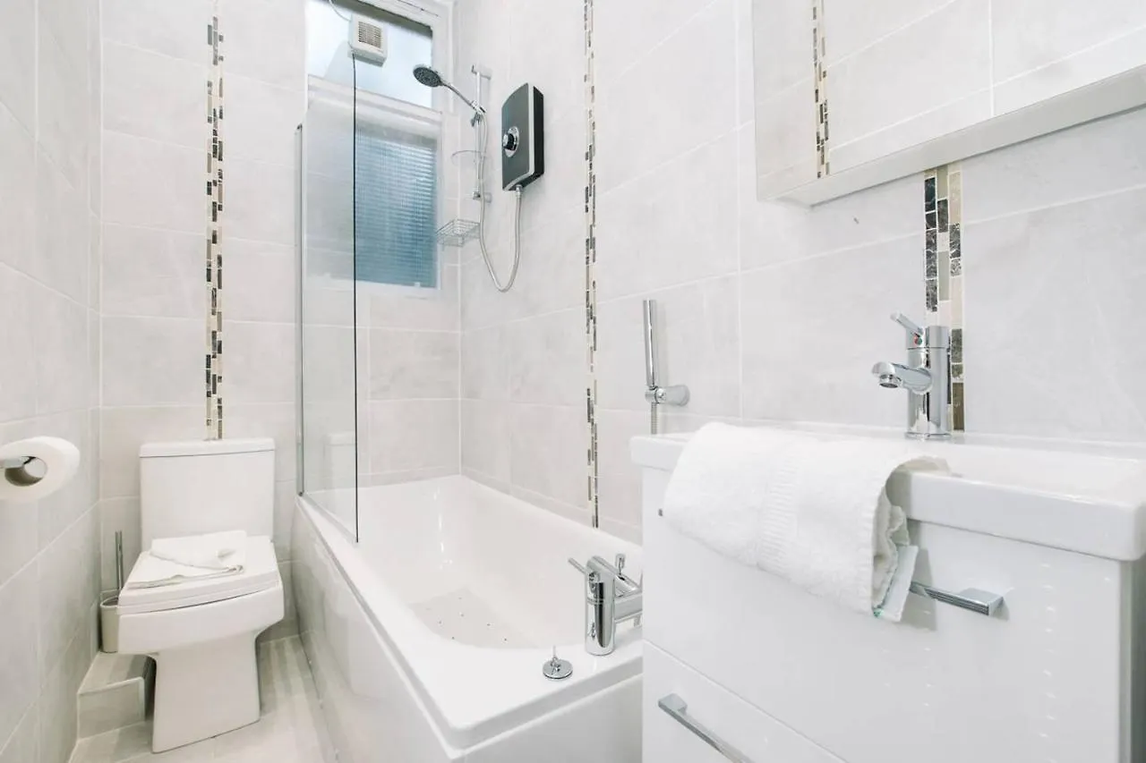Stunning Old Town Apartment Next To The Station Edinburgh United Kingdom