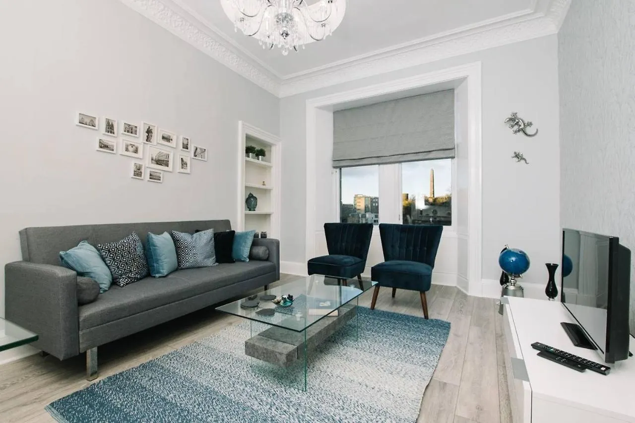 Altido Stunning Old Town Apartment Next To The Station contacts
